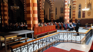 Obraz zawieraj�cy tekst

Opis wygenerowany automatycznie