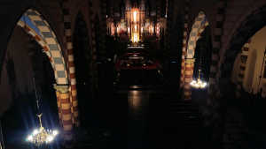 Obraz zawieraj�cy �uk, kominek

Opis wygenerowany automatycznie