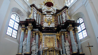 Obraz zawieraj�cy �wi�te miejsca, kaplica, miejsce mod��w, katedra

Opis wygenerowany automatycznie