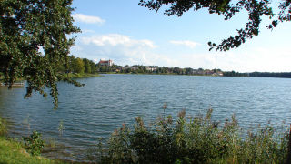 Obraz zawieraj�cy na wolnym powietrzu, woda, drzewo, niebo

Opis wygenerowany automatycznie