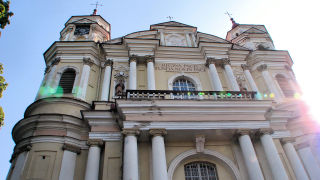 Obraz zawieraj�cy na wolnym powietrzu, niebo, budynek, Architektura �redniowieczna

Opis wygenerowany automatycznie