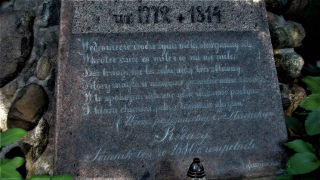 Obraz zawieraj�cy tekst, gr�b, cmentarz, na wolnym powietrzu

Opis wygenerowany automatycznie