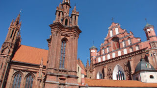 Obraz zawieraj�cy na wolnym powietrzu, niebo, budynek, Architektura �redniowieczna

Opis wygenerowany automatycznie