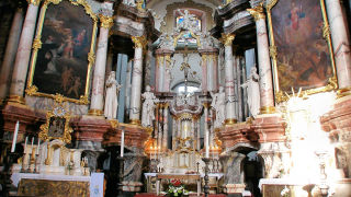 Obraz zawieraj�cy miejsce mod��w, �wi�te miejsca, �wi�tynia, kaplica

Opis wygenerowany automatycznie