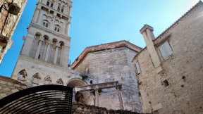 Obraz zawieraj�cy budynek, zewn�trzne, ceg�a, stare

Opis wygenerowany automatycznie