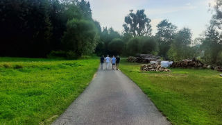 Obraz zawieraj�cy na wolnym powietrzu, drzewo, niebo, natura

Opis wygenerowany automatycznie