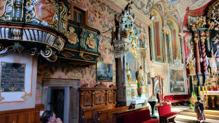 Obraz zawieraj�cy w pomieszczeniu, obraz, aran�acja wn�trz, ramka na zdj�cia

Opis wygenerowany automatycznie