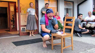 Obraz zawieraj�cy osoba, pod�o�e

Opis wygenerowany automatycznie