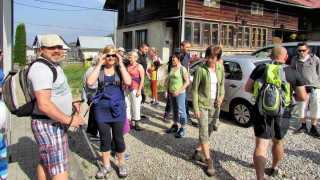 Obraz zawieraj�cy osoba, zewn�trzne, grupa, osoby

Opis wygenerowany automatycznie