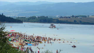 Obraz zawieraj�cy zewn�trzne, woda, g�ra, przyroda

Opis wygenerowany automatycznie