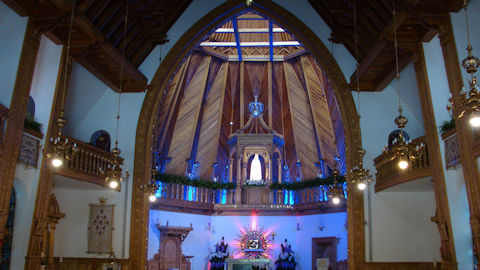 Obraz zawieraj�cy �wi�te miejsca, miejsce mod��w, kaplica, �wi�tynia

Opis wygenerowany automatycznie