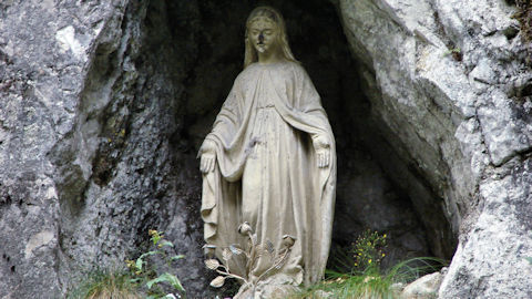 Obraz zawieraj�cy statua, na wolnym powietrzu, rze�ba, Rze�bienie w kamieniu

Opis wygenerowany automatycznie