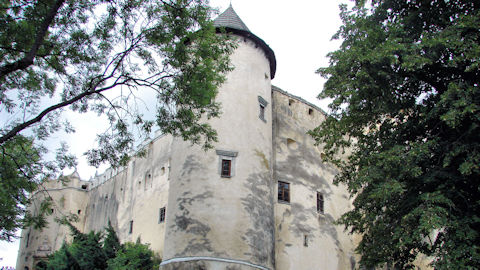 Obraz zawieraj�cy na wolnym powietrzu, budynek, drzewo, niebo

Opis wygenerowany automatycznie