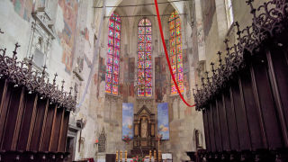 Obraz zawieraj�cy o�tarz

Opis wygenerowany automatycznie