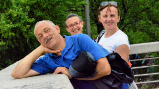 Obraz zawieraj�cy drzewo, zewn�trzne, osoba

Opis wygenerowany automatycznie