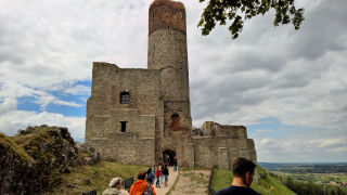 Obraz zawieraj�cy budynek, trawa, zewn�trzne, kamie�

Opis wygenerowany automatycznie