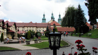 Obraz zawieraj�cy niebo, zewn�trzne

Opis wygenerowany automatycznie