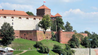 Obraz zawieraj�cy zewn�trzne, budynek

Opis wygenerowany automatycznie