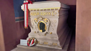 Obraz zawieraj�cy tekst

Opis wygenerowany automatycznie