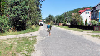 Obraz zawieraj�cy drzewo, zewn�trzne, droga, niebo

Opis wygenerowany automatycznie