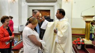 Obraz zawieraj�cy osoba

Opis wygenerowany automatycznie