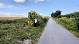 Obraz zawieraj�cy na wolnym powietrzu, niebo, trawa, ro�lina

Zawarto�� wygenerowana przez AI mo�e by� niepoprawna.