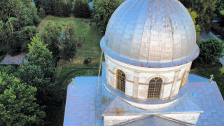 Obraz zawieraj�cy budynek, kopu�a, na wolnym powietrzu, drzewo

Zawarto�� wygenerowana przez AI mo�e by� niepoprawna.