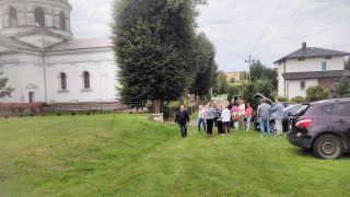 Obraz zawieraj�cy na wolnym powietrzu, trawa, drzewo, niebo

Zawarto�� wygenerowana przez AI mo�e by� niepoprawna.