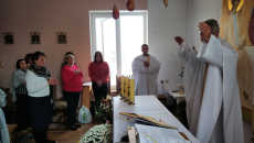 Obraz zawieraj�cy wewn�trz, �ciana, osoba, osoby

Opis wygenerowany automatycznie