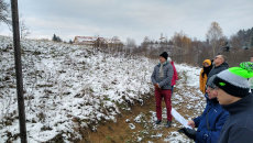 Obraz zawieraj�cy zewn�trzne, niebo, osoba, �nieg

Opis wygenerowany automatycznie