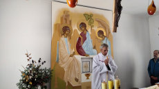 Obraz zawieraj�cy wewn�trz, szata

Opis wygenerowany automatycznie